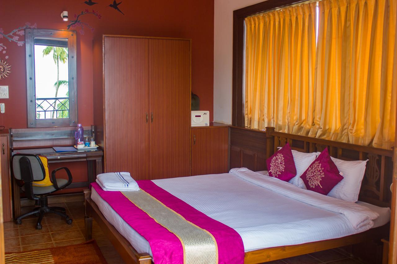 Casa Tropicana - Hotel & Homestays باناجي المظهر الخارجي الصورة