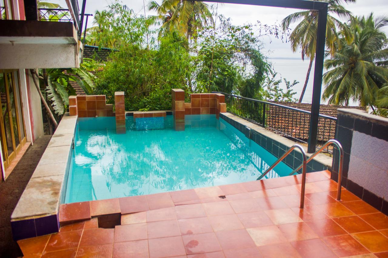 Casa Tropicana - Hotel & Homestays باناجي المظهر الخارجي الصورة
