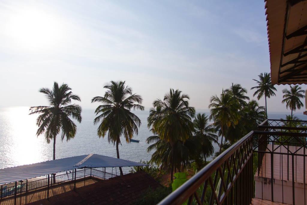 Casa Tropicana - Hotel & Homestays باناجي المظهر الخارجي الصورة